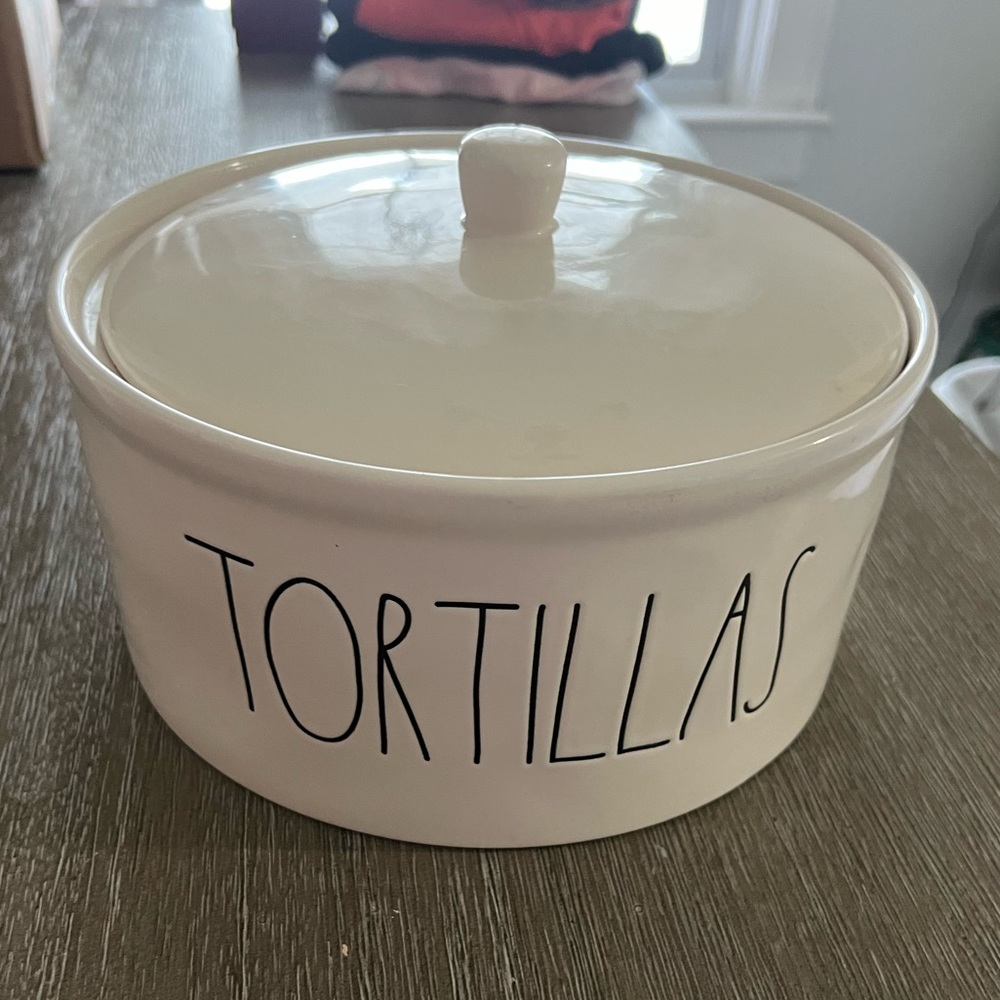 Rae Dunn Tortilla Container